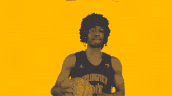 Nae'Shaun Roberson pretends to shoot ball