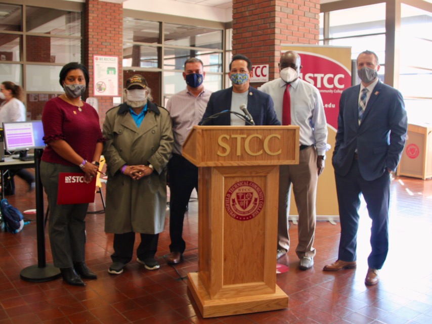 Legislators at news conference