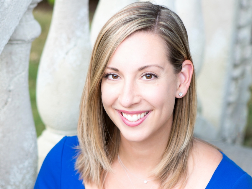Dr. Jennifer Cournoyer headshot homepage image