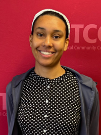 Gabriella Castle headshot